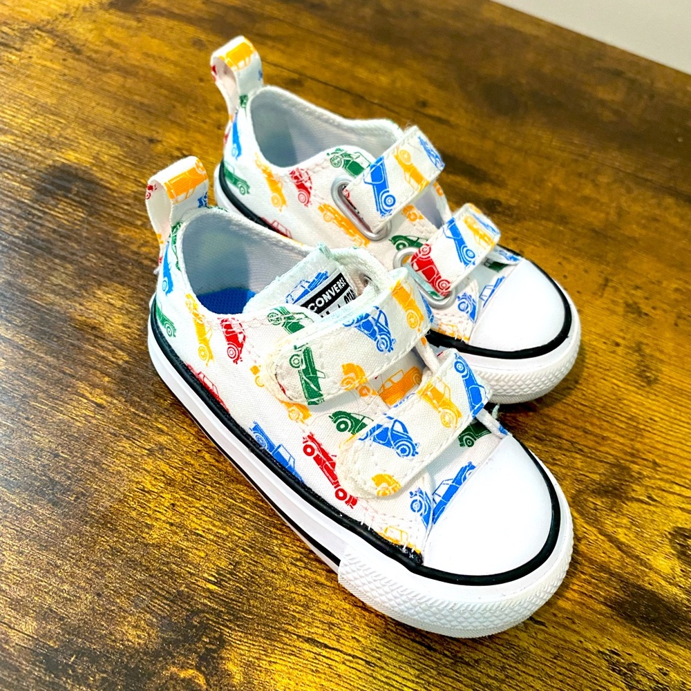 Converse w/ cars